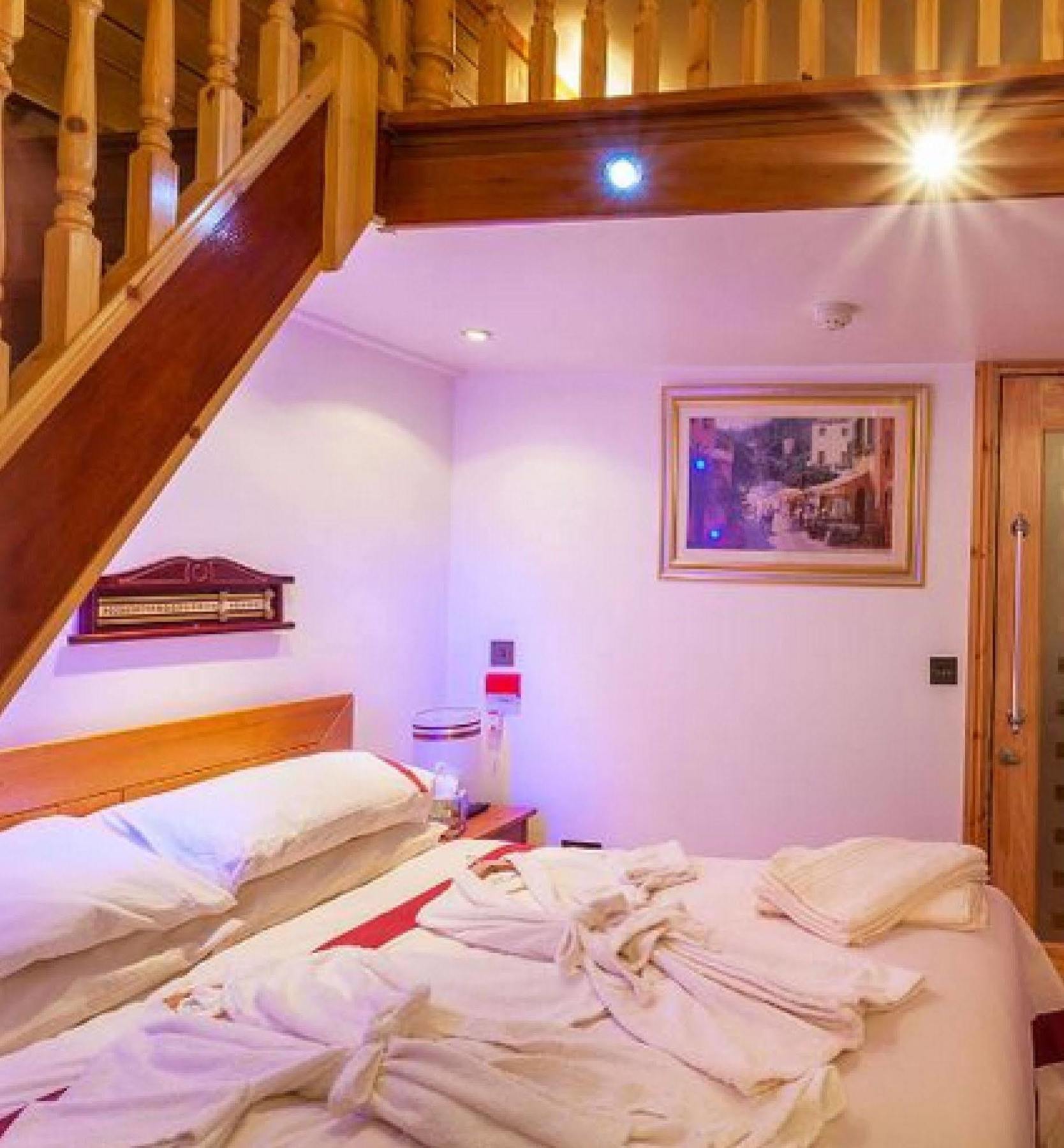 F3 2 Bedroomed Town House - Free Parking - Super 150 Mbps Wifi Near Gavin N Stacey Film House - 1 Free Dog Allowed Barry Εξωτερικό φωτογραφία
