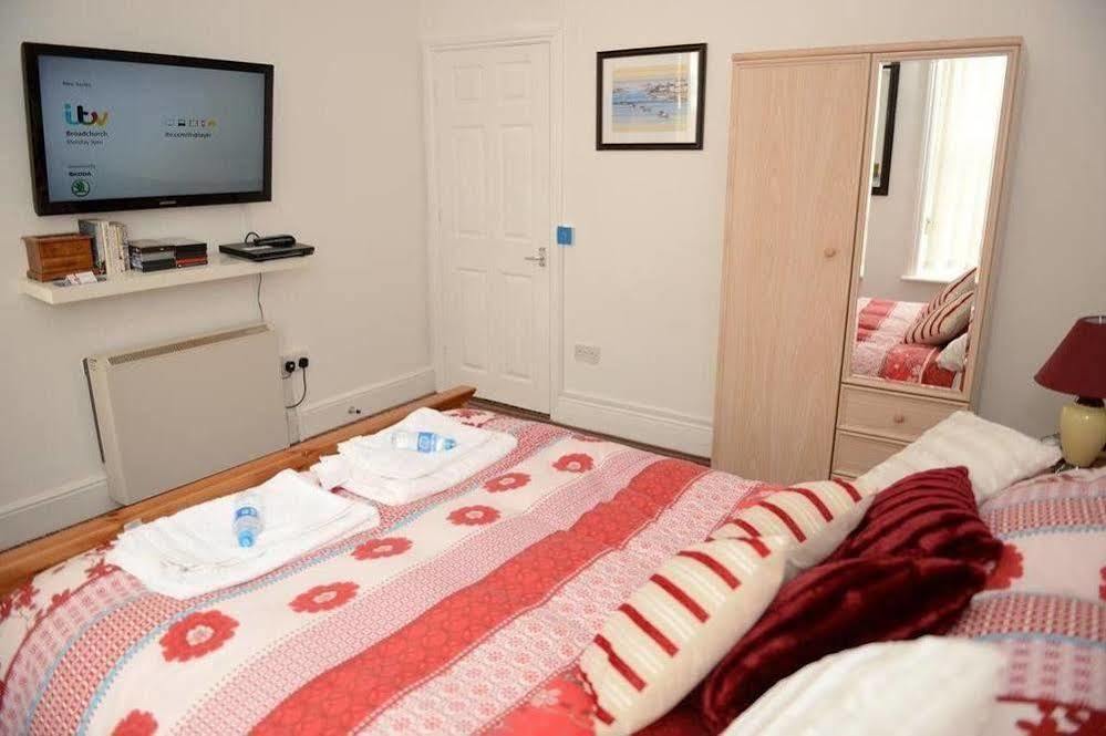 F3 2 Bedroomed Town House - Free Parking - Super 150 Mbps Wifi Near Gavin N Stacey Film House - 1 Free Dog Allowed Barry Εξωτερικό φωτογραφία